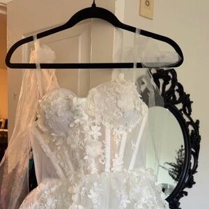 Elegant White Floral Appliqué Mini Dress